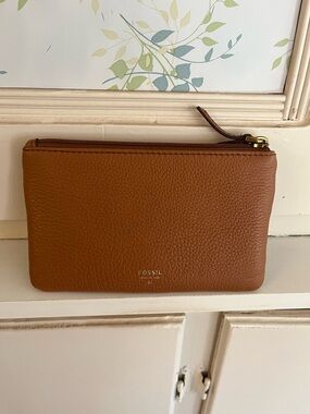 Fossil Brown Leather Zip Wristlet Wallet
